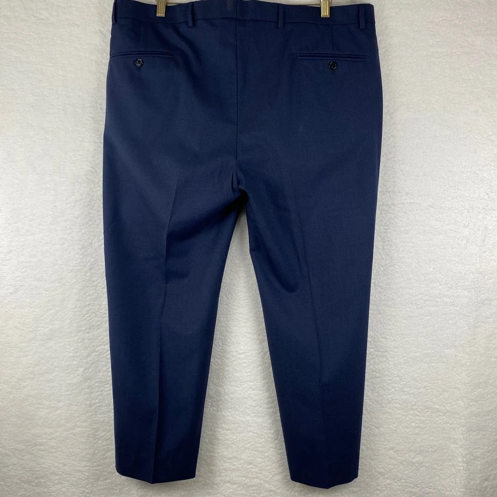 Jos A Bank Traveler Suit Mens 44S 38W Navy Blue 100% Wool Tailored Fit 2 Piece